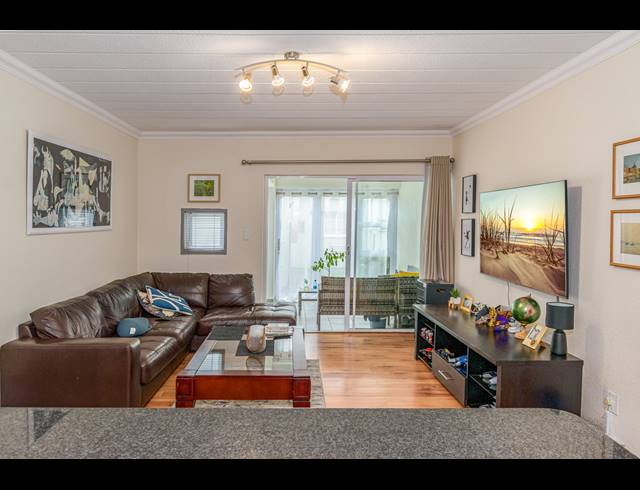 3 BEDROOM APARTMENT TO LET IN MORNINGSIDE